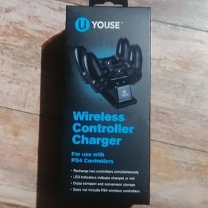 Ps4 charger stand for controller has cord with it